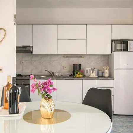 Apartment Nela *